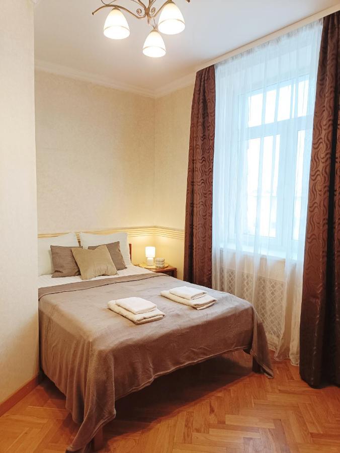 Old Town Retreat With Stunning Views 2 Bedroom Apartment Nearby The Church Of Saint Peter Riga Exterior foto